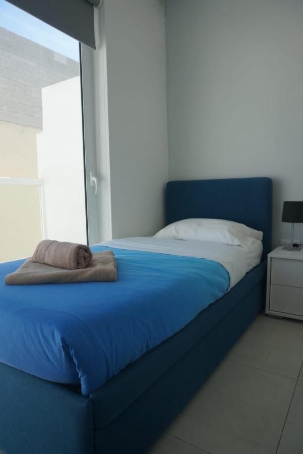 Apartamento Sea View Penthouse Mellieha Bay Exterior foto