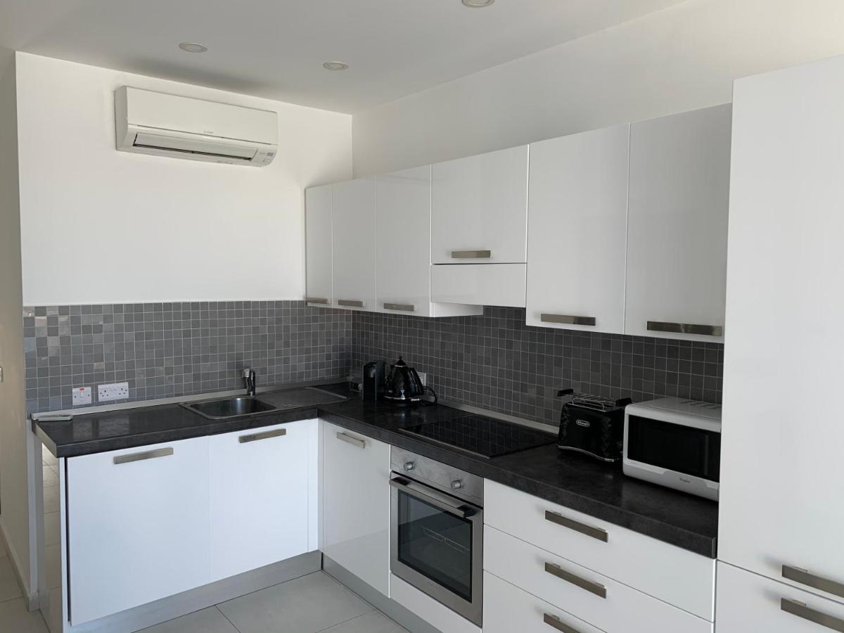 Apartamento Sea View Penthouse Mellieha Bay Exterior foto